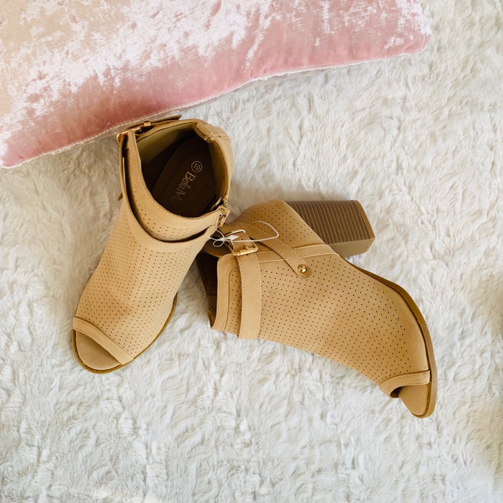 Last one!‼️❗️🆕Taupe Peep Toe Ankle Boots - Picture 2 of 6